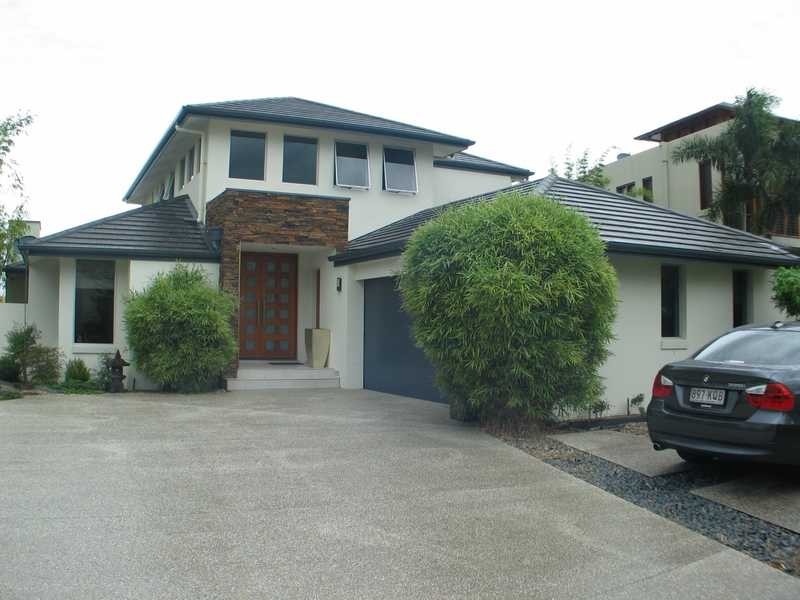 33 The Sovereign Mile, Sovereign Islands QLD 4216